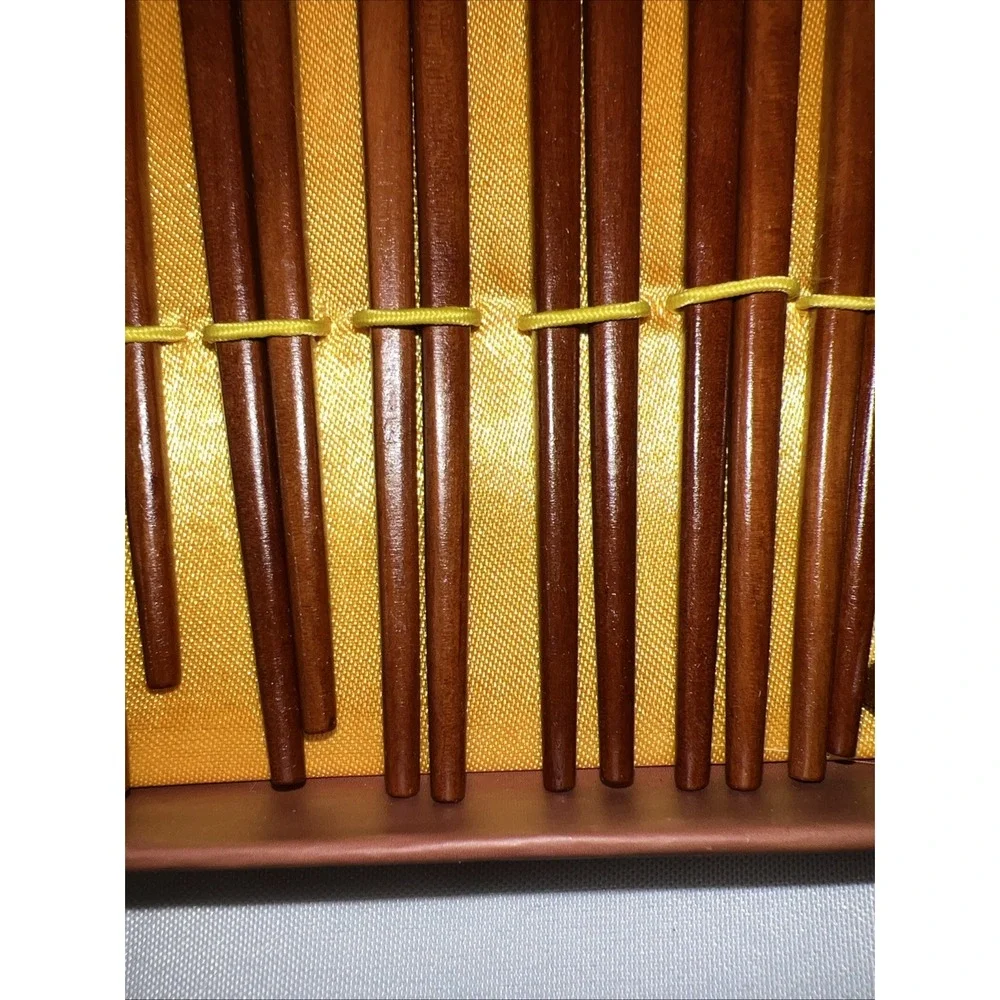 VINTAGE CHERRY WOODEN‎ JAPANESE ENGRAVED CHOPSTICKS SET IN Box 6 Sets